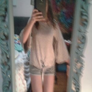 Grey long-sleeved bell shirt